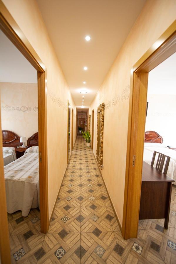 מדריד Hostal Paquita מראה חיצוני תמונה